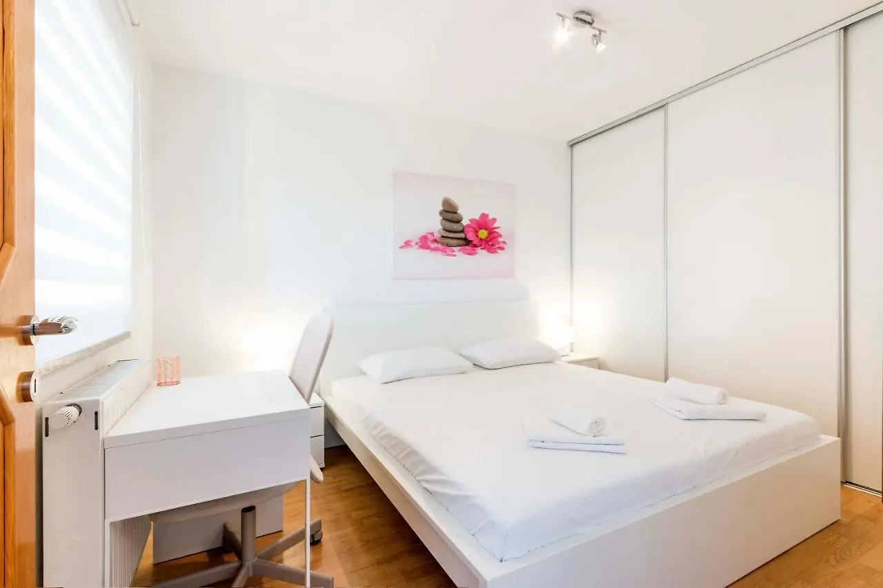 Apartment Elena Pula